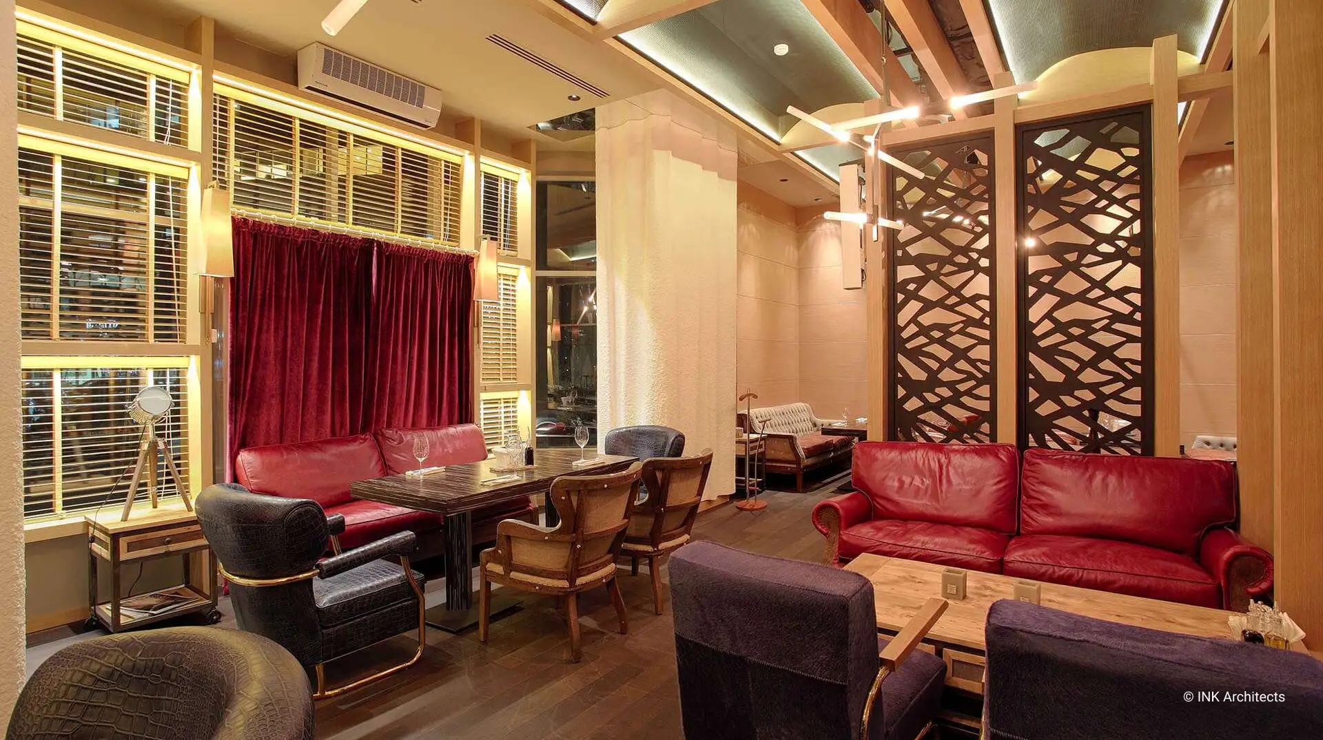 Image: Interior Design Cafe-Bar Snob Bar