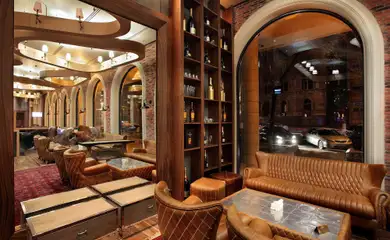 Image: Interior Design Restaurant Projektor