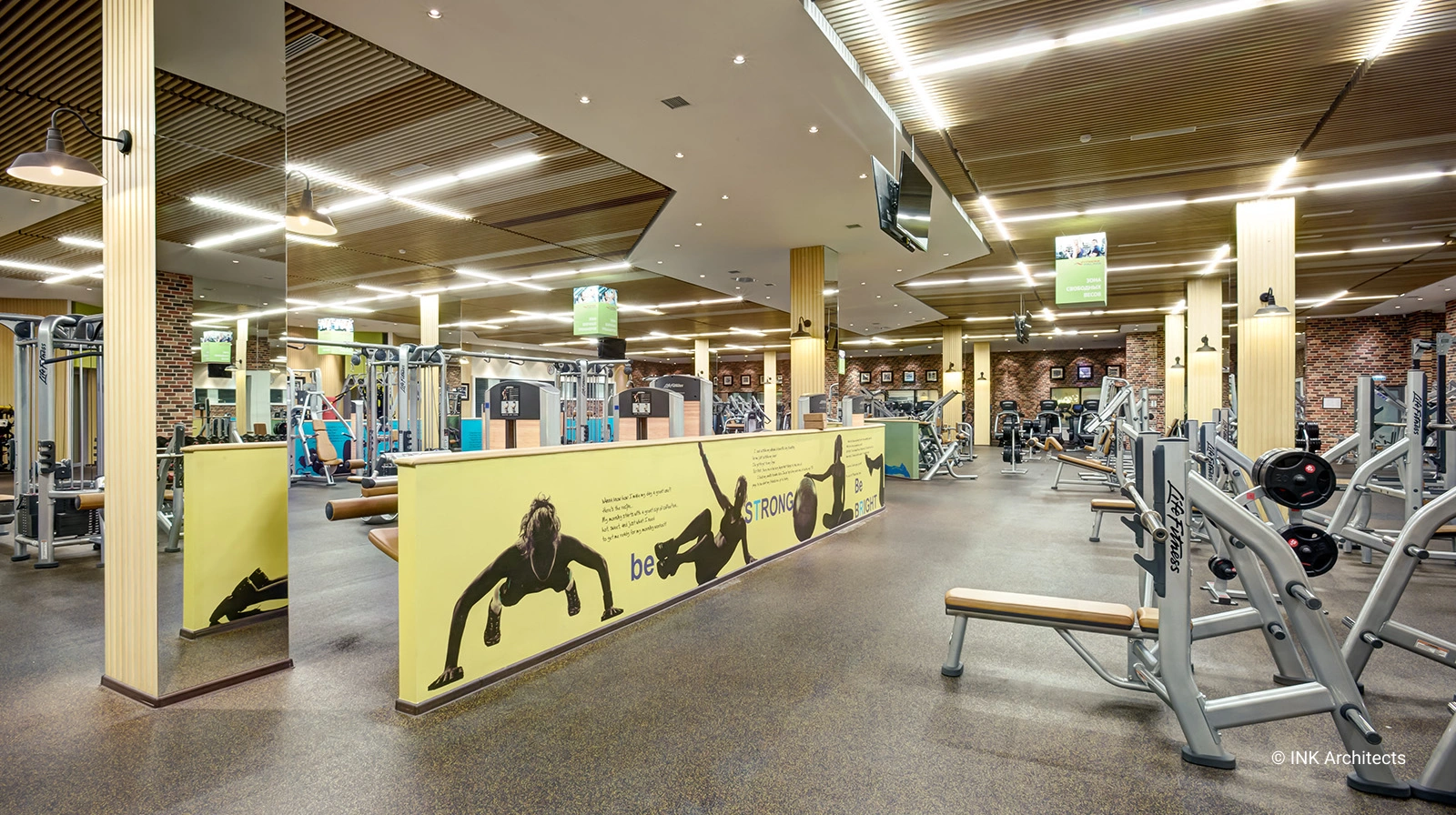 Image: Interior Design Fitness Club Fitness Palace