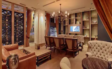 Image: Interior Design Cafe-Bar Snob Bar