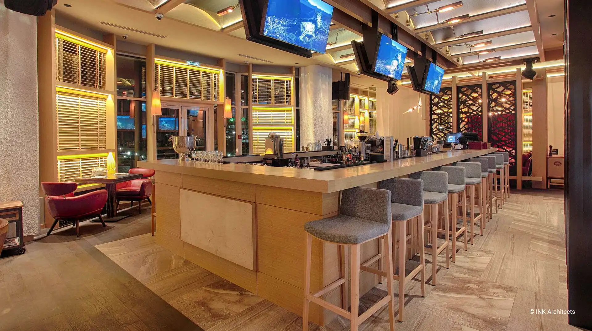 Image: Interior Design Cafe-Bar Snob Bar